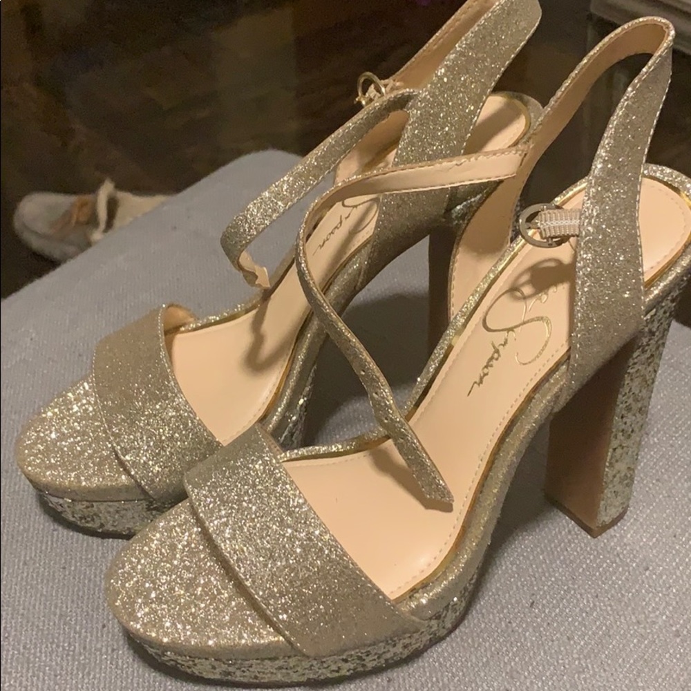Shoes - Picture 2 of 5